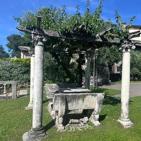 Lägenhet Wisteria House Toscolano Maderno